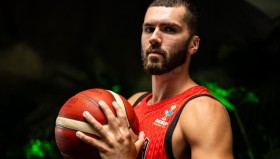 欧宝体育-洛杉矶快船围绕NBA季后赛强势反弹今夜拉齐奥止住颓势，今晚尤文图斯备战德国杯直接炸裂的简单介绍